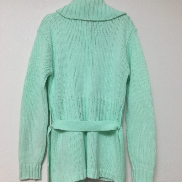 Sweater - Picture 5 of 6